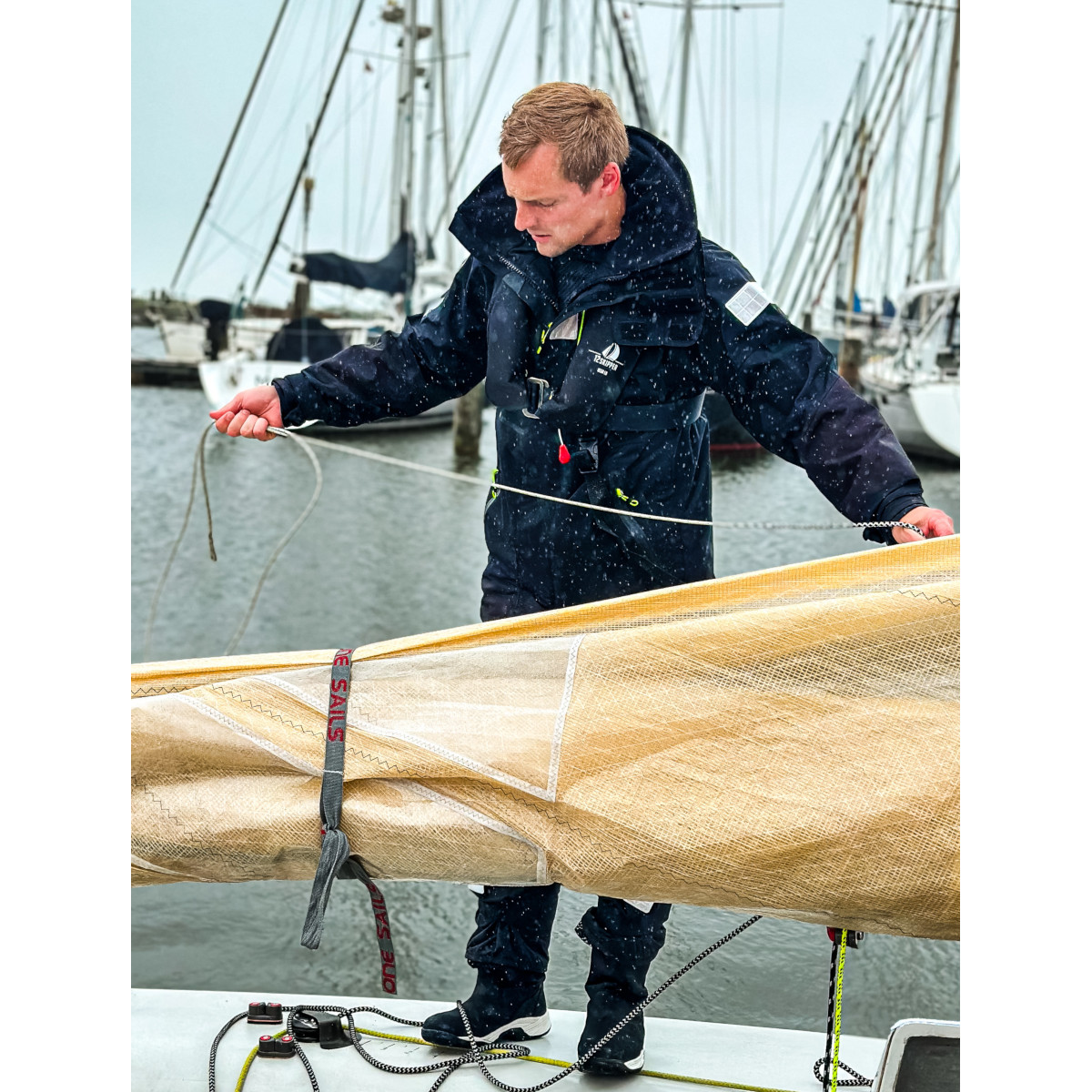 DEAL: 12skipper Magellan Offshore Set Unisex - Jacke navy XXL, Hose navy XL