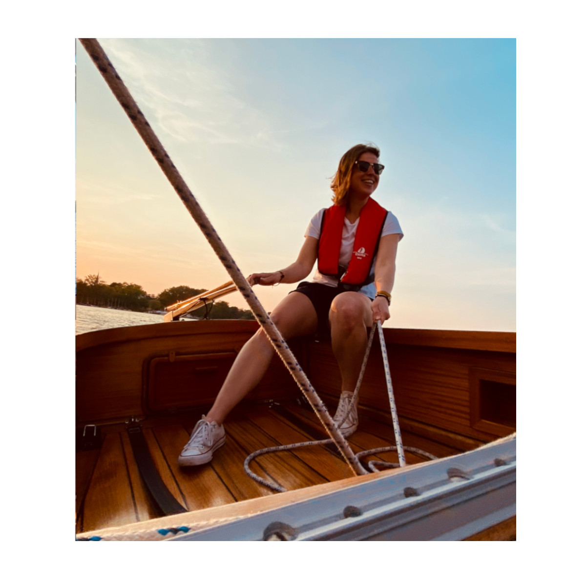 Set: 12skipper Automatik-Rettungsweste 300N ISO Harness marineblau mit Lifeline und Wartungskit