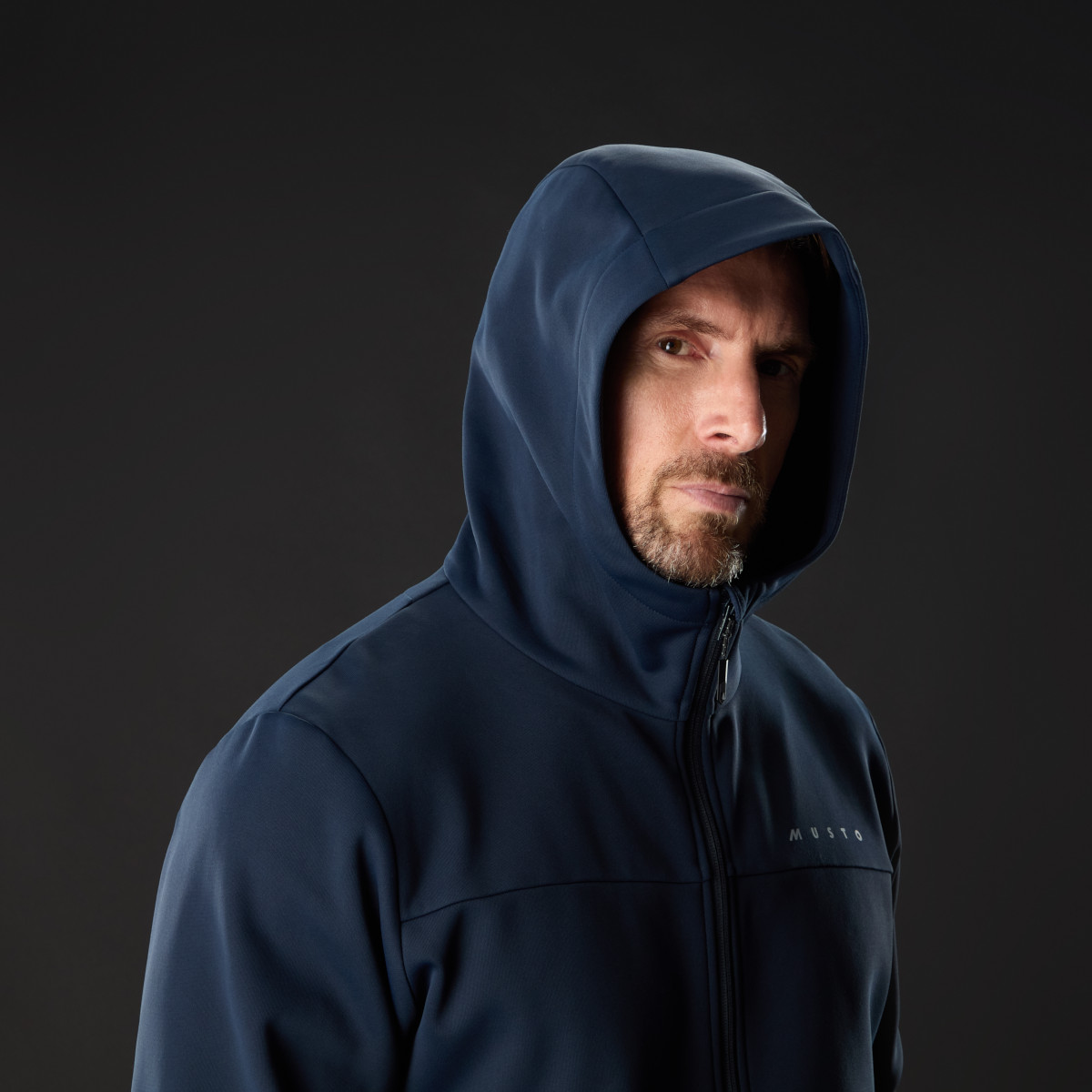 Musto Evolution Hoodie Kapuzenpullover Herren marineblau, Größe L